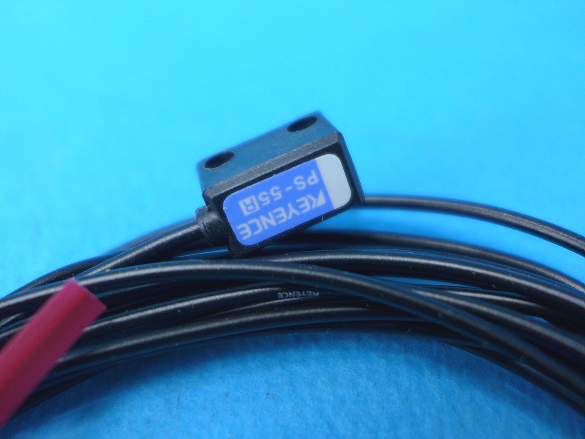 New in Box KEYENCE PS-55